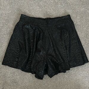 Animal print black shorts / skort the pants store